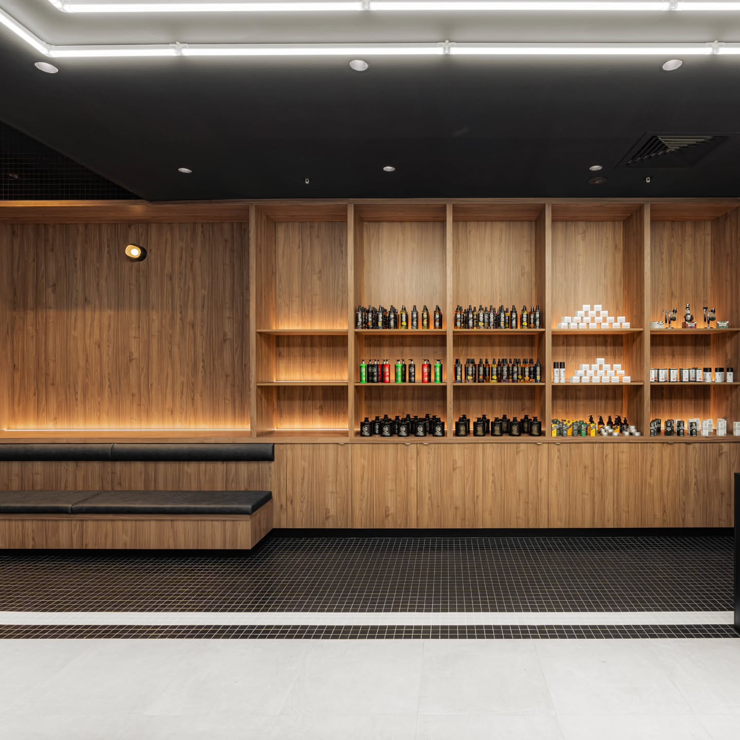 Commercial Retail Shelving